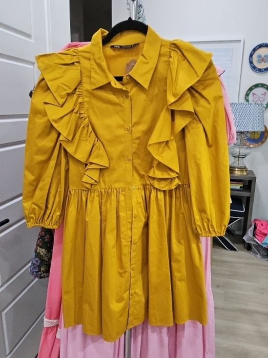 Zara Dresses & Skirts - Zara Bright Mustard Yellow Blouse